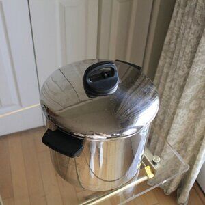 Revere Ware 8 Qt Stainless Steel Pot with Lid